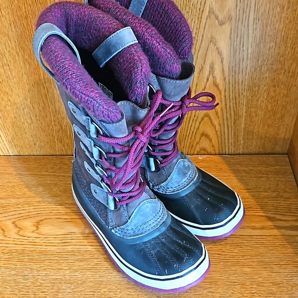SOREL Waterproof Joan Of Arctic Boots - Picture 3 of 6